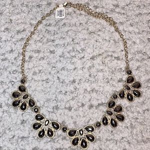 NWT Jewel Flower Dangle Necklace